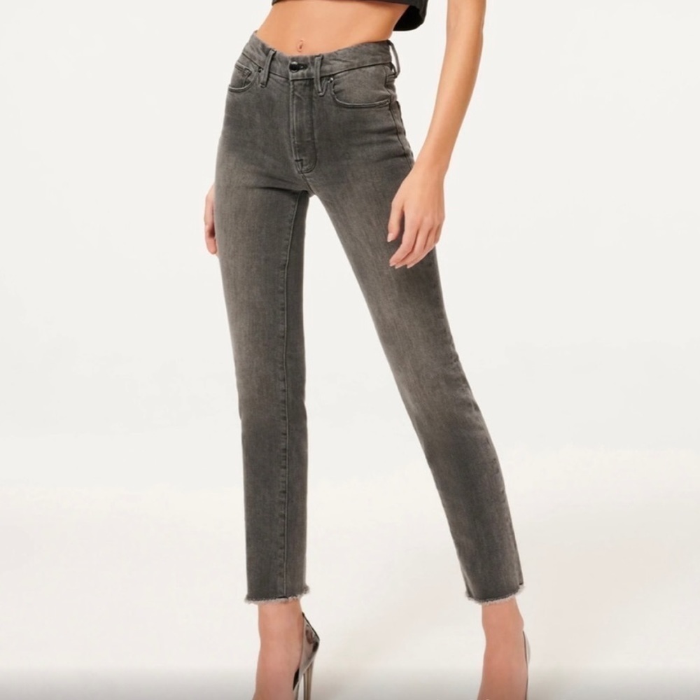 18 Good American Skinny Jean